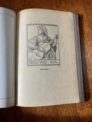 MUSICAL INSTRUMENTS IN PICTURES. Die Musik in funf jahrhunderten der Europaischen malerei. (Translation: Music in five centuries of European painting).