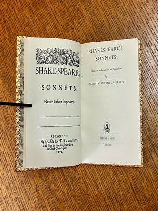 SONNETS. Edited and with an introduction and commentary by Martin Seymour-Smith.